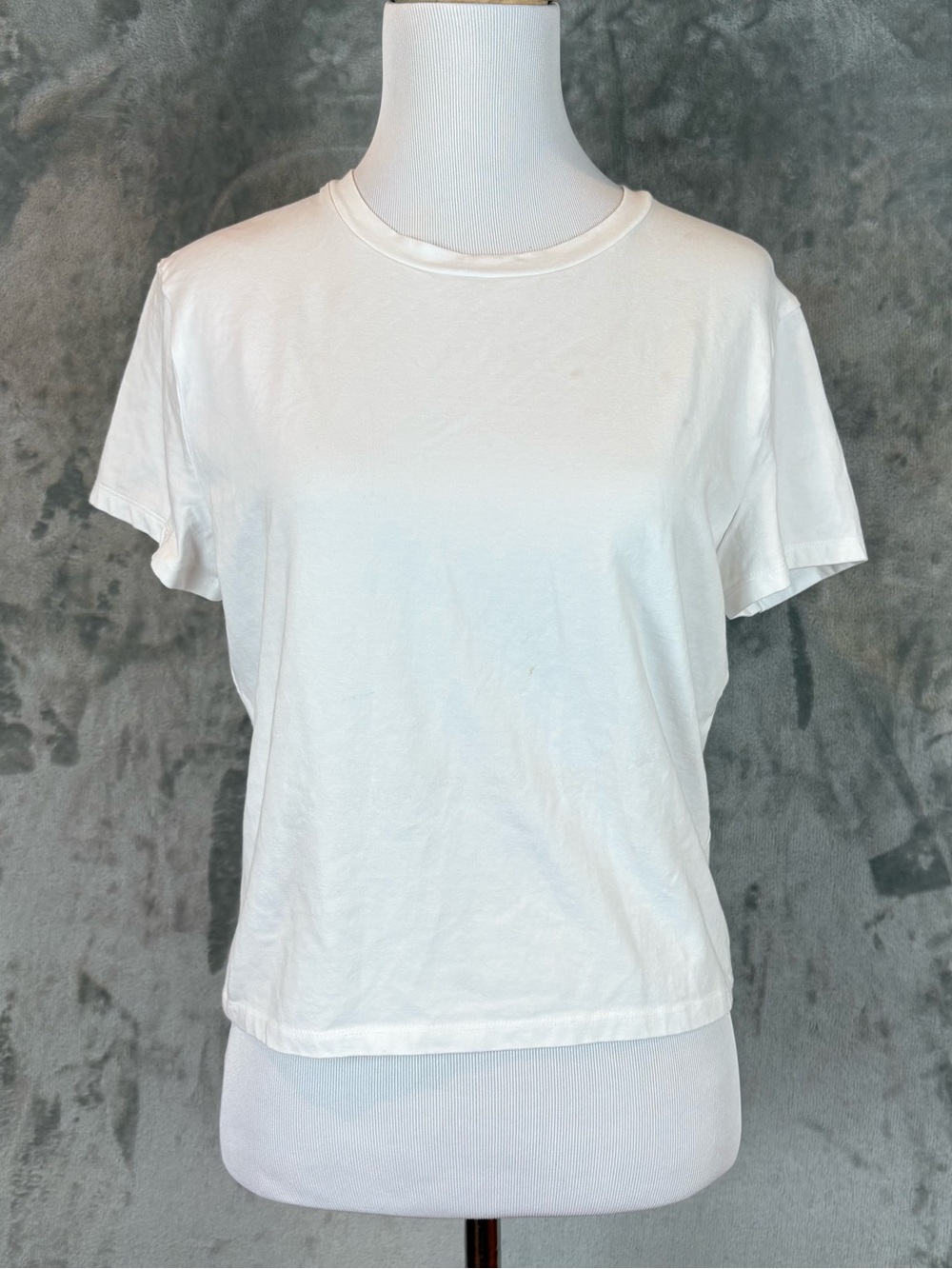 Abercrombie & Fitch Essential Baby Tee White Wmn’s L